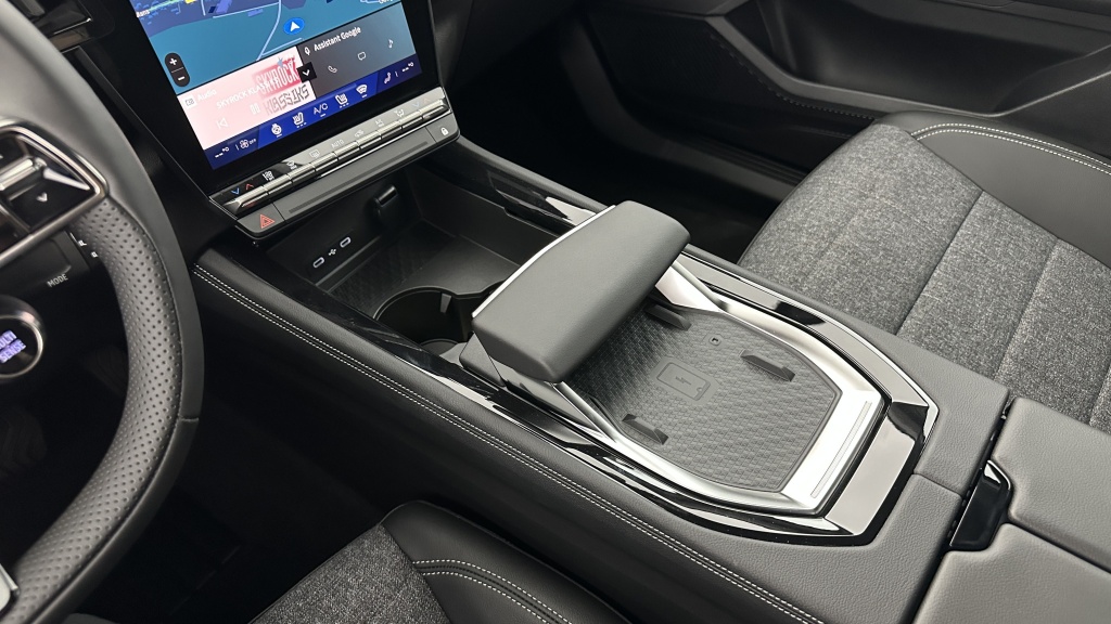 RENAULT Espace VI E-Tech full hybrid 200ch Techno - ref: 8-GLI00001583 - Photo 17