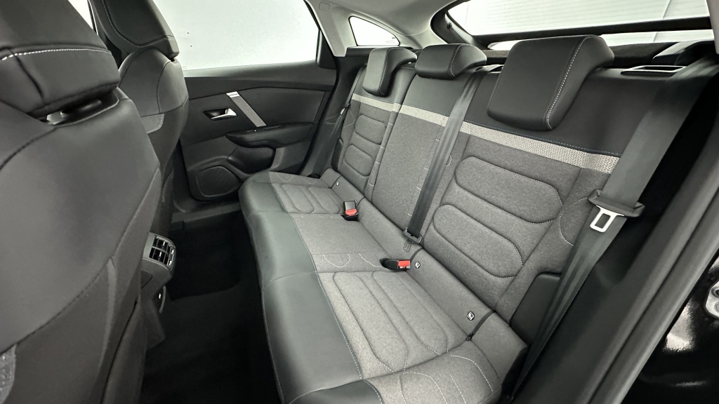 CITROEN C4 1.2 PureTech 130ch Feel Pack - ref: 8-GLI00001797 - Photo 9