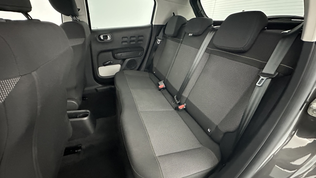 CITROEN C3 III 1.2 PureTech 110ch Shine - ref: 8-GLI00001806 - Photo 9