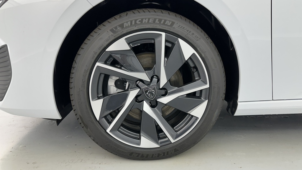 PEUGEOT 308 III 1.5 BlueHDi 130ch Allure EAT8 - ref: 8-GLI00001863 - Photo 12