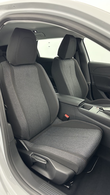 PEUGEOT 308 SW III 1.2 Hybrid 145 e-DCS6 Style - ref: 8-GLI00002183 - Photo 20