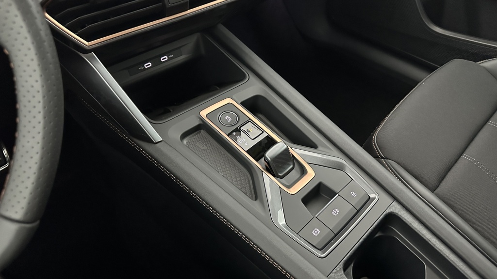 CUPRA Formentor 2.0 TDI 150ch V DSG7 - ref: 8-GLI00002424 - Photo 17