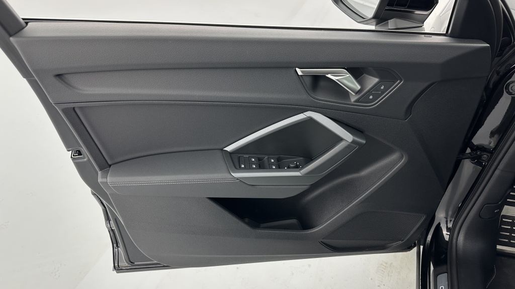 AUDI Q3 Sportback 35 2.0 TDI 150ch S line S tronic 7 - ref: 8-GLI00002435 - Photo 13