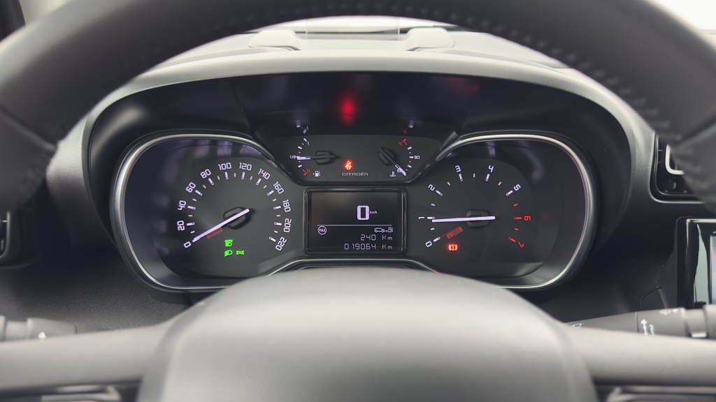 CITROEN C3 Aircross 1.2 PureTech 110ch Max - ref: 8-GLI00002566 - Photo 14