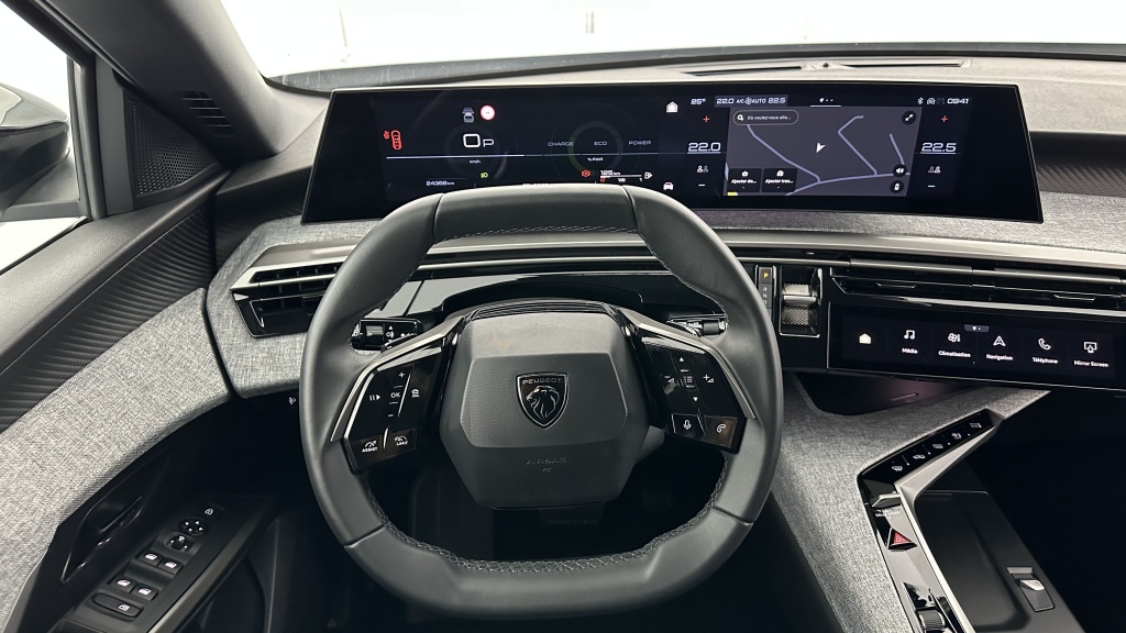 PEUGEOT 3008 1.2 Hybrid 136ch Allure e-DCS6 - ref: 8-GLI00002586 - Photo 12