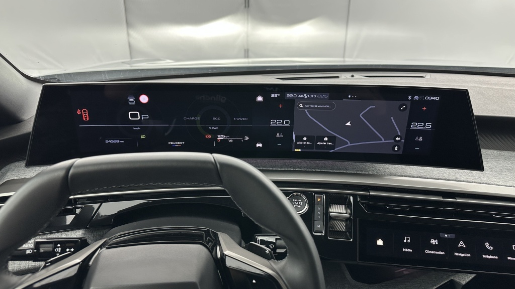 PEUGEOT 3008 1.2 Hybrid 136ch Allure e-DCS6 - ref: 8-GLI00002586 - Photo 13