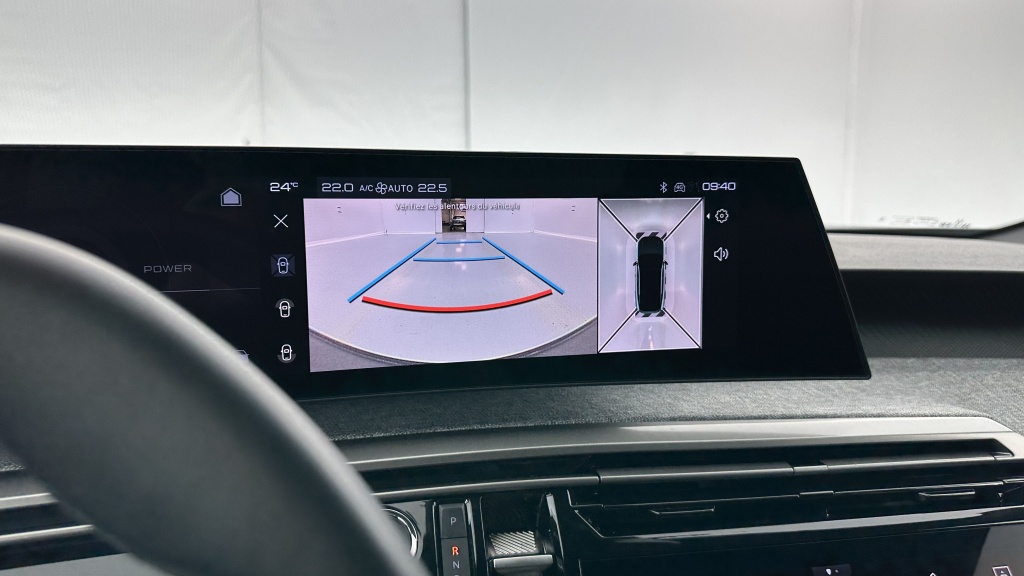 PEUGEOT 3008 1.2 Hybrid 136ch Allure e-DCS6 - ref: 8-GLI00002588 - Photo 17