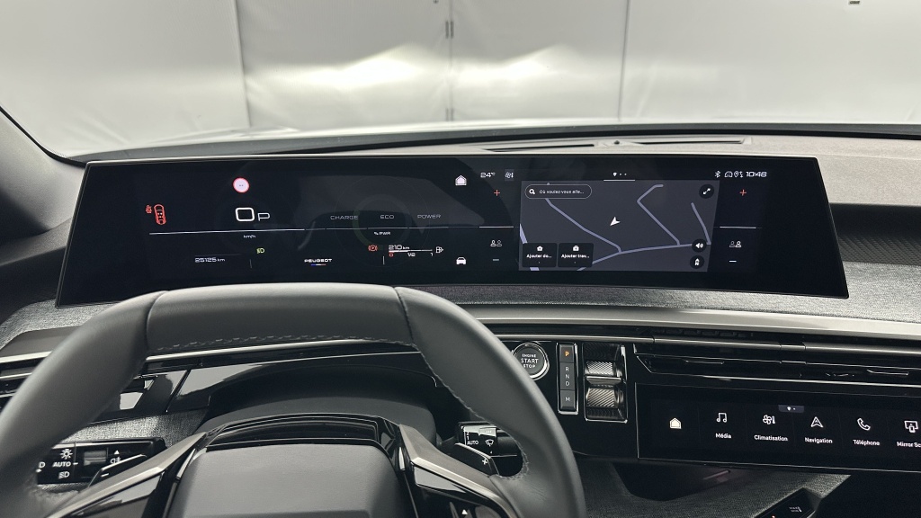 PEUGEOT 3008 1.2 Hybrid 136ch Allure e-DCS6 - ref: 8-GLI00002591 - Photo 13