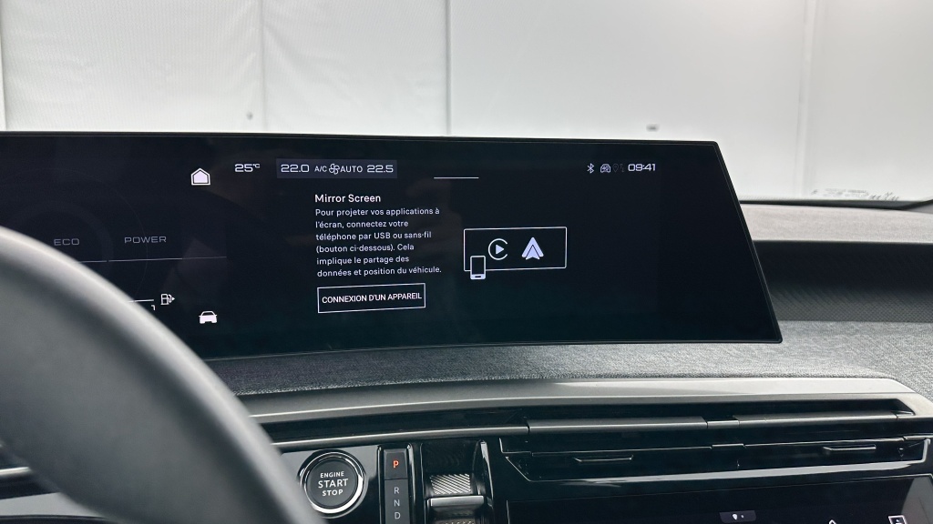 PEUGEOT 3008 1.2 Hybrid 136ch Allure e-DCS6 - ref: 8-GLI00002591 - Photo 18