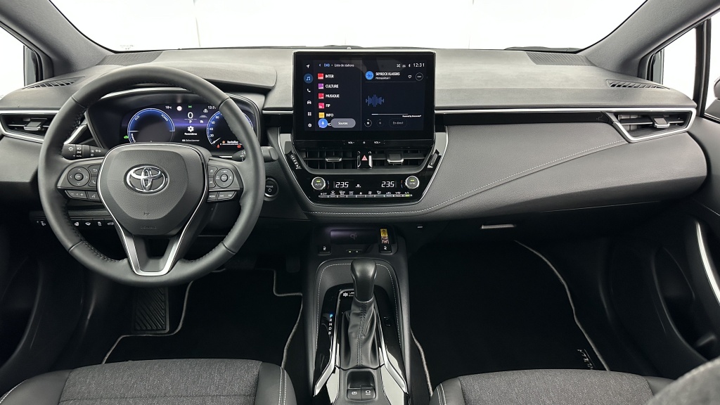 TOYOTA Corolla Touring Sport X 1.8 Hybrid 140ch Design (Team Player) - ref: 8-GLI00002681 - Photo 7