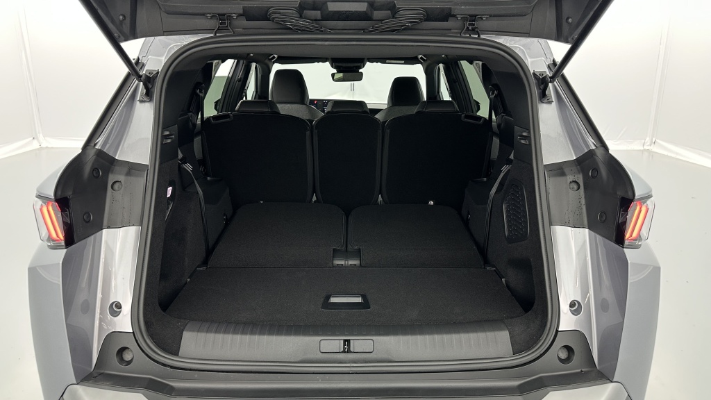 PEUGEOT 5008 1.2 Hybrid 145ch Allure e-DCS6 - ref: 8-GLI00002787 - Photo 10