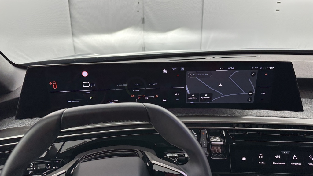 PEUGEOT 3008 1.2 Hybrid 136ch Allure e-DCS6 - ref: 8-GLI00002831 - Photo 14