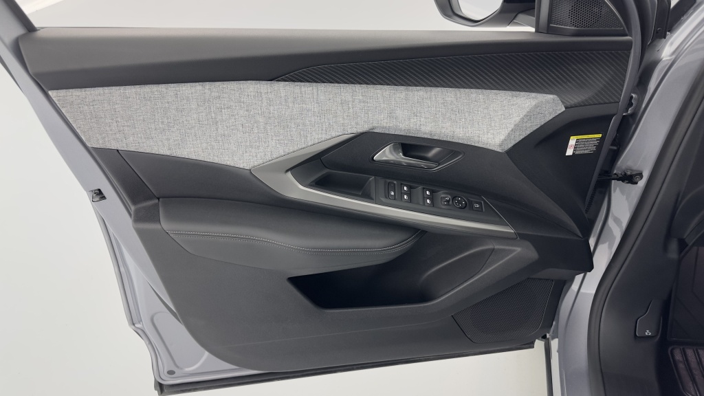 PEUGEOT 3008 1.2 Hybrid 136ch Allure e-DCS6 - ref: 8-GLI00002833 - Photo 11