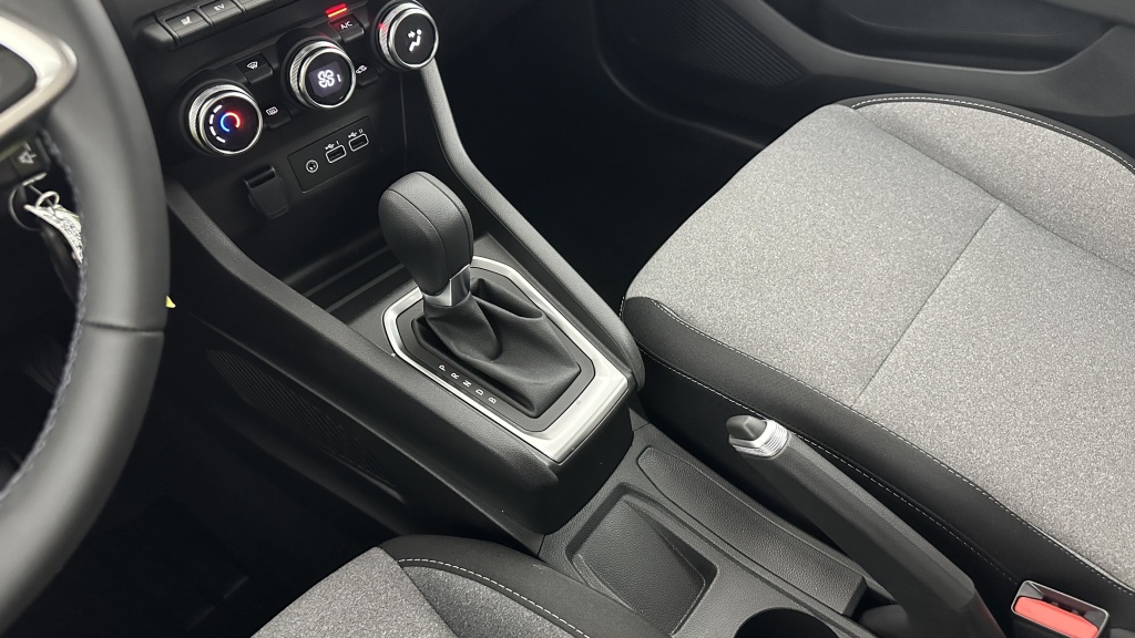 RENAULT Clio V(2) E-Tech full hybrid 145ch Evolution - ref: 8-GLI00002851 - Photo 17