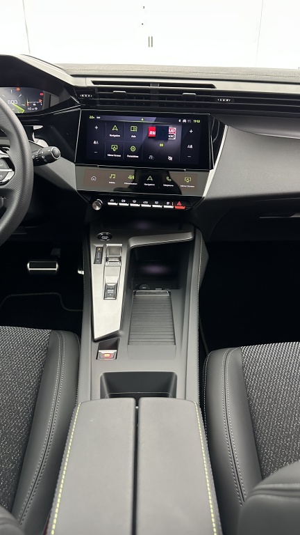 PEUGEOT 308 1.5 BlueHDi 130ch GT EAT8 - ref: 8-GLI00002894 - Photo 16