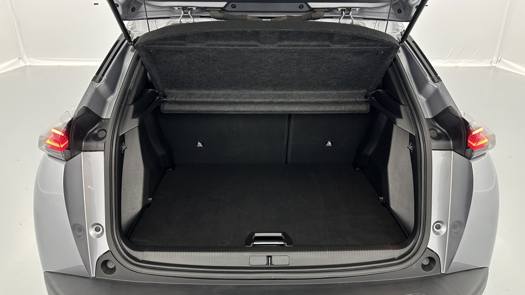 PEUGEOT 2008 1.2 PureTech 100ch Allure - ref: 8-GLI00006854 - Photo 10