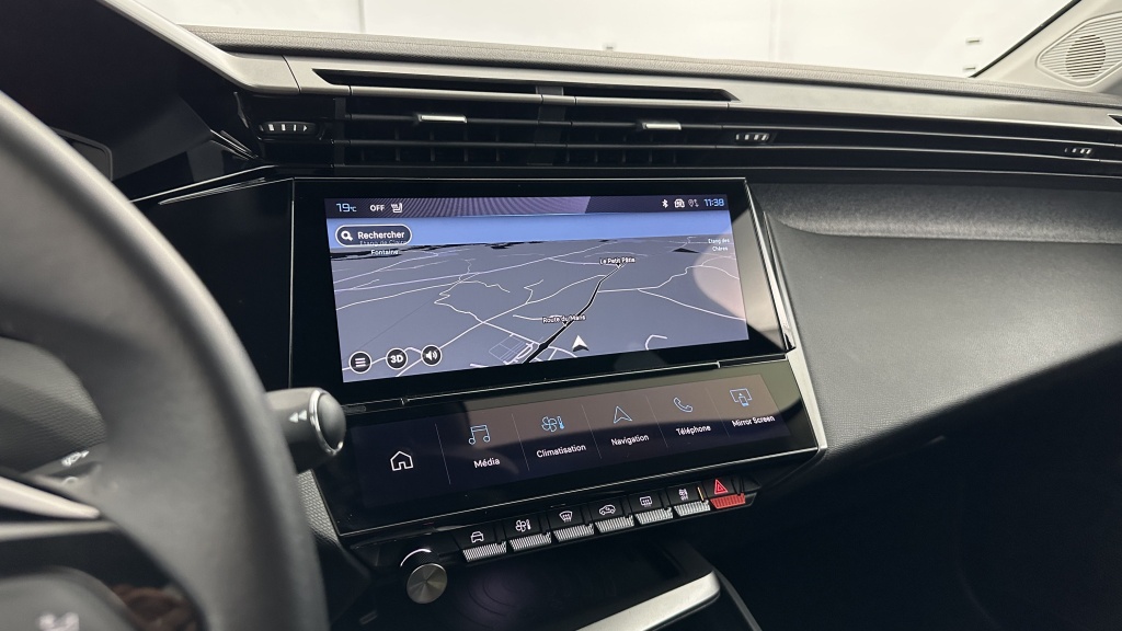 PEUGEOT 308 SW 1.2 PureTech 130ch Allure - ref: 8-GLI00006882 - Photo 18