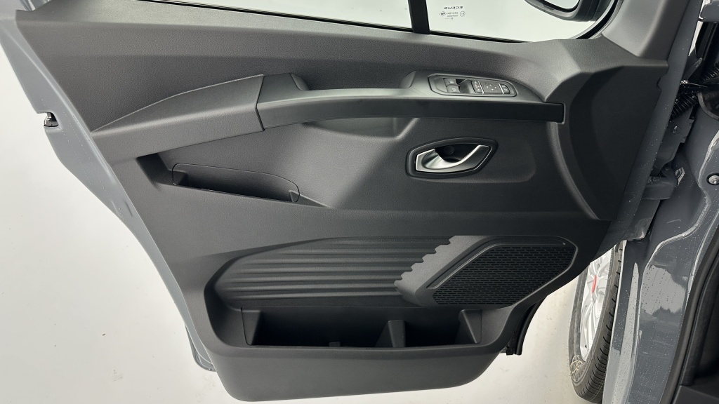 RENAULT TRUCKS TRAFIC CA L2H1 3000 2.0 dCi 150ch RED Edition EDC - ref: 8-GLI00007188 - Photo 11