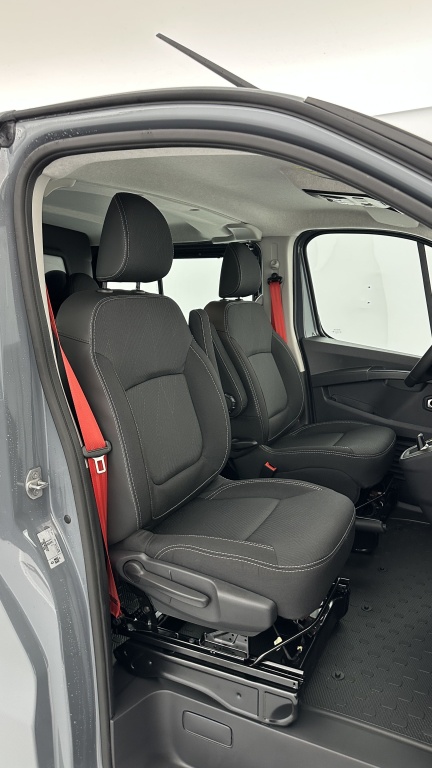 RENAULT TRUCKS TRAFIC CA L2H1 3000 2.0 dCi 150ch RED Edition EDC - ref: 8-GLI00007188 - Photo 15