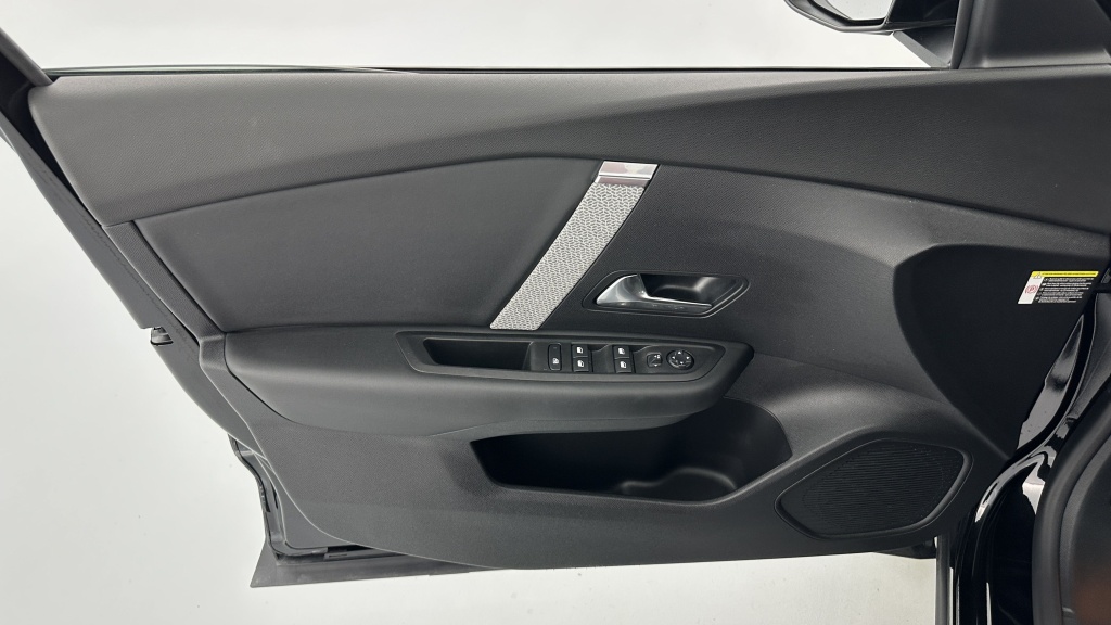 CITROEN C4 X 1.2 PureTech 130ch Max EAT8 - ref: 8-GLI00007287 - Photo 12