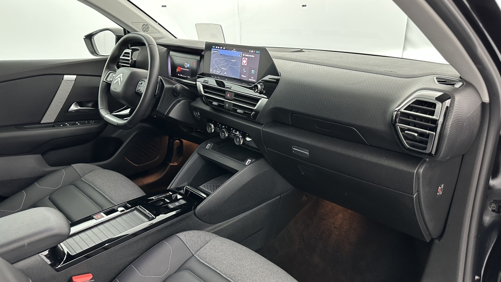 CITROEN C4 X 1.2 PureTech 130ch Max EAT8 - ref: 8-GLI00007287 - Photo 8