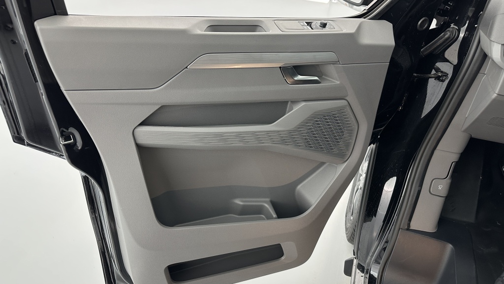 VOLKSWAGEN Transporter Procab T7 L2H1 2.0 TDI 170ch Business BVA8 - ref: 8-GLI00007501 - Photo 12