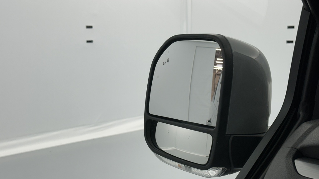 VOLKSWAGEN Transporter Procab T7 L1H1 2.0 TDI 170ch Business BVA8 - ref: 8-GLI00007506 - Photo 18