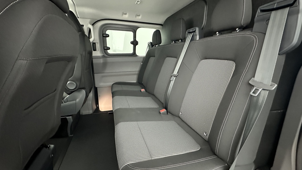 VOLKSWAGEN Transporter Procab T7 L1H1 2.0 TDI 170ch Business BVA8 - ref: 8-GLI00007514 - Photo 8