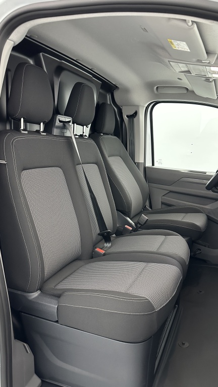 VOLKSWAGEN Transporter T7 Van L1 2.0 TDI 150ch Business BVA8 - ref: 8-GLI00007680 - Photo 13