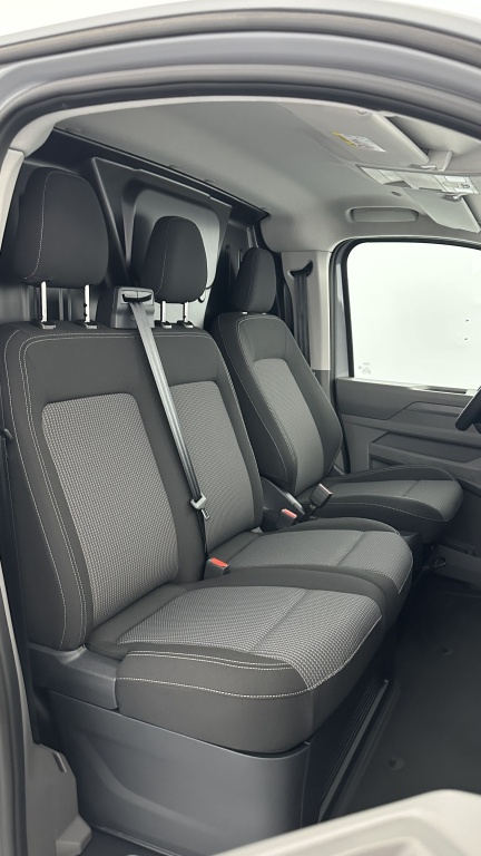 VOLKSWAGEN Transporter T7 Van L1 2.0 TDI 150ch Business BVA8 - ref: 8-GLI00007682 - Photo 13