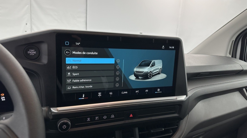 VOLKSWAGEN Transporter T7 Van L1 2.0 TDI 150ch Business BVA8 - ref: 8-GLI00007686 - Photo 16