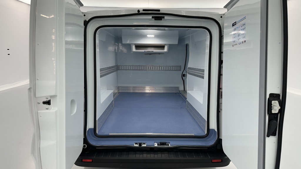 RENAULT Trafic III (3) L2H1 3000 2.0 Blue dCi 150ch Extra Frigo Trimat - ref: 8-GLI00007852 - Photo 9