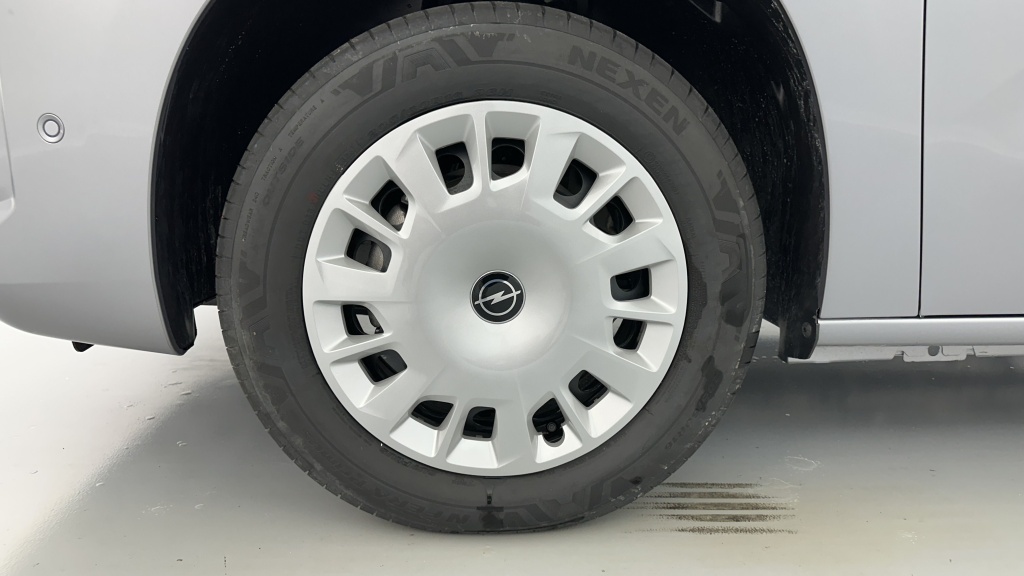 OPEL Combo Cargo M 650kg 1.5 BlueHDi 100ch - ref: 8-GLI00007902 - Photo 10