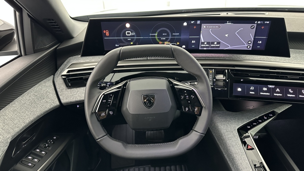PEUGEOT 5008 1.2 Hybrid 145ch Allure e-DCS6 - ref: 8-GLI00008311 - Photo 15