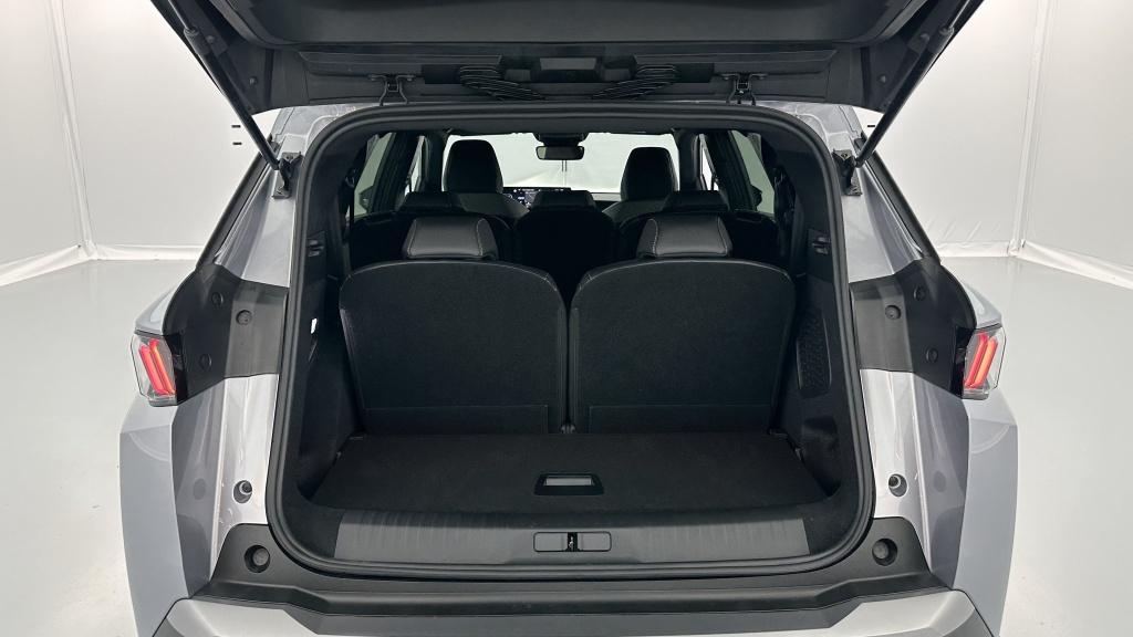 PEUGEOT 5008 1.2 Hybrid 145ch Allure e-DCS6 - ref: 8-GLI00008312 - Photo 11