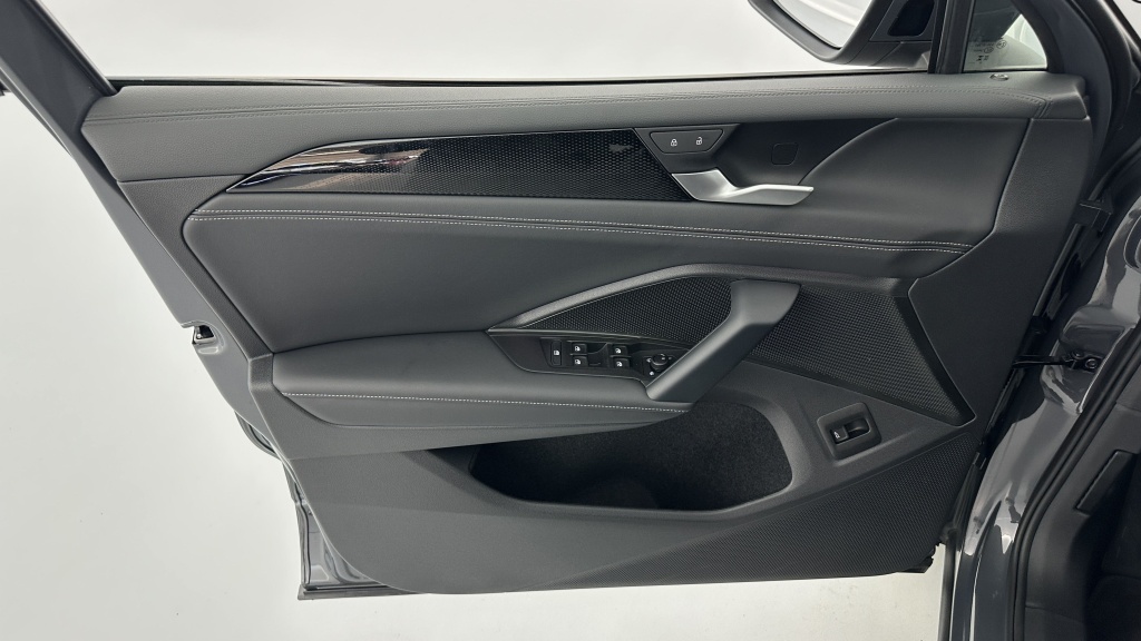 VOLKSWAGEN Tiguan III 1.5 eTSI 150ch Life Plus DSG7 - ref: 8-GLI00008422 - Photo 13