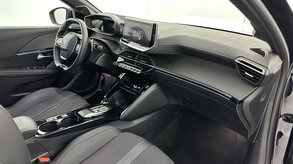 PEUGEOT 208 II 1.2 Hybrid 136ch GT e-DCS6 - ref: 8-GLI00009330 - Photo 8