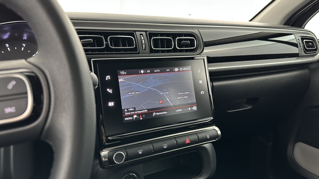 CITROEN C3 1.2 PureTech 110ch Max - ref: 8-GLI00009853 - Photo 17