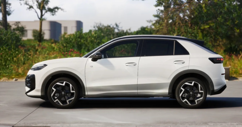 VOLKSWAGEN T-Roc 1.5 eTSI EVO2 Hybrid 150ch R-Line DSG7 - ref: 8-GLI00010005 - Photo 4