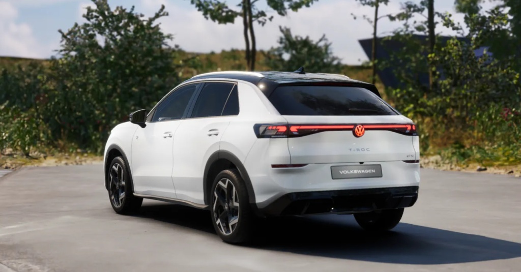 VOLKSWAGEN T-Roc 1.5 eTSI EVO2 Hybrid 150ch R-Line DSG7 - ref: 8-GLI00010005 - Photo 5