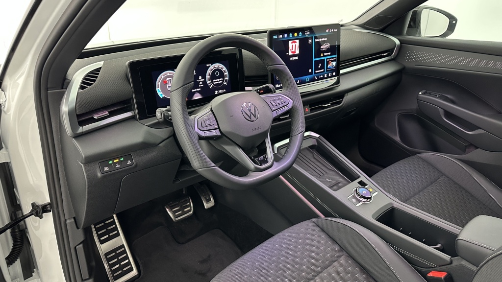 VOLKSWAGEN T-Roc 1.5 eTSI EVO2 Hybrid 150ch R-Line DSG7 - ref: 8-GLI00010005 - Photo 6