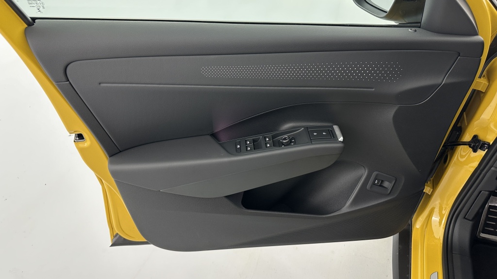 VOLKSWAGEN T-Roc 1.5 eTSI EVO2 Hybrid 150ch R-Line DSG7 - ref: 8-GLI00010008 - Photo 13