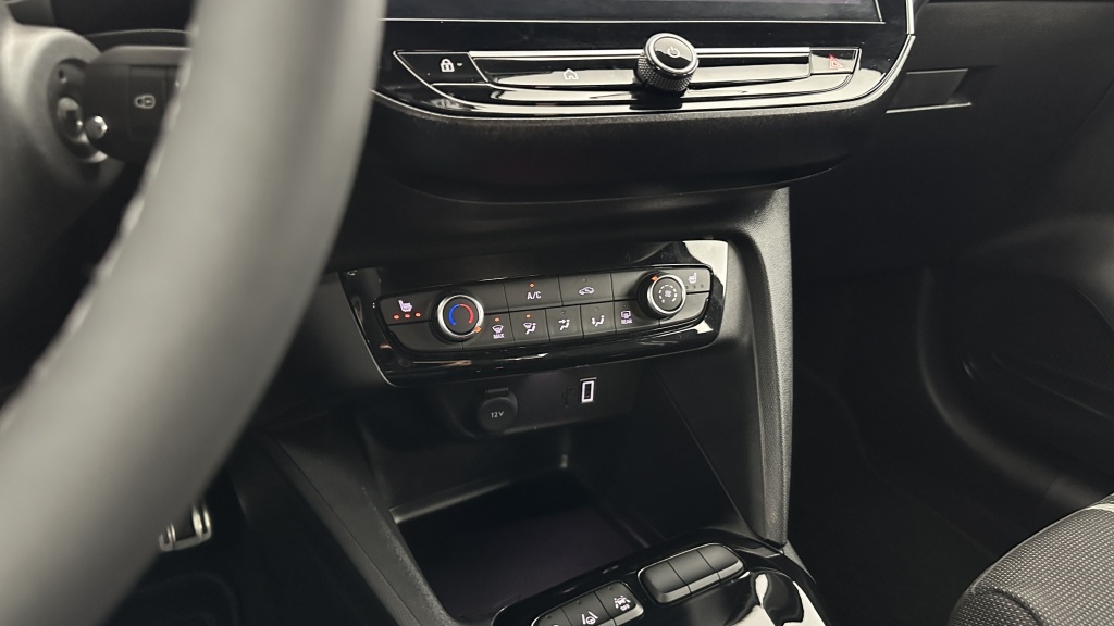 OPEL Corsa 1.2 Turbo 100ch GS BVA8 - ref: 8-GLI00010122 - Photo 19