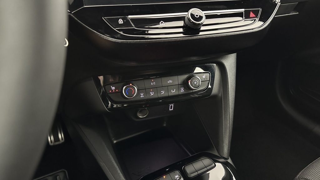 OPEL Corsa 1.2 Turbo 100ch GS BVA8 - ref: 8-GLI00010131 - Photo 20