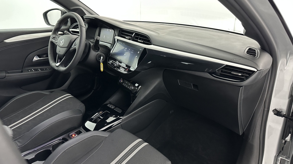 OPEL Corsa 1.2 Turbo 100ch GS BVA8 - ref: 8-GLI00010134 - Photo 8