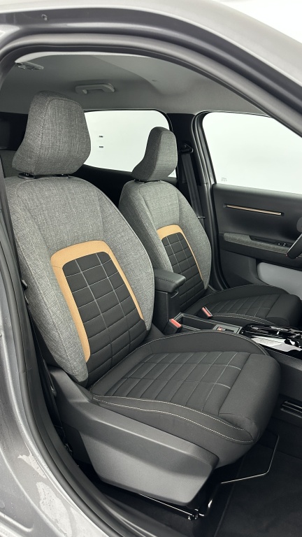 CITROEN C3 Aircross 1.2 Hybride 145ch Plus e-DCS6 - ref: 8-GLI00010195 - Photo 17