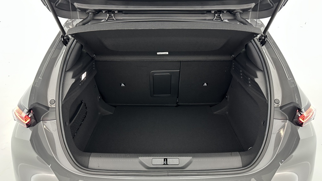 PEUGEOT 308 III(2) 1.2 Hybrid 145ch GT e-DCS6 - ref: 8-GLI00010346 - Photo 10