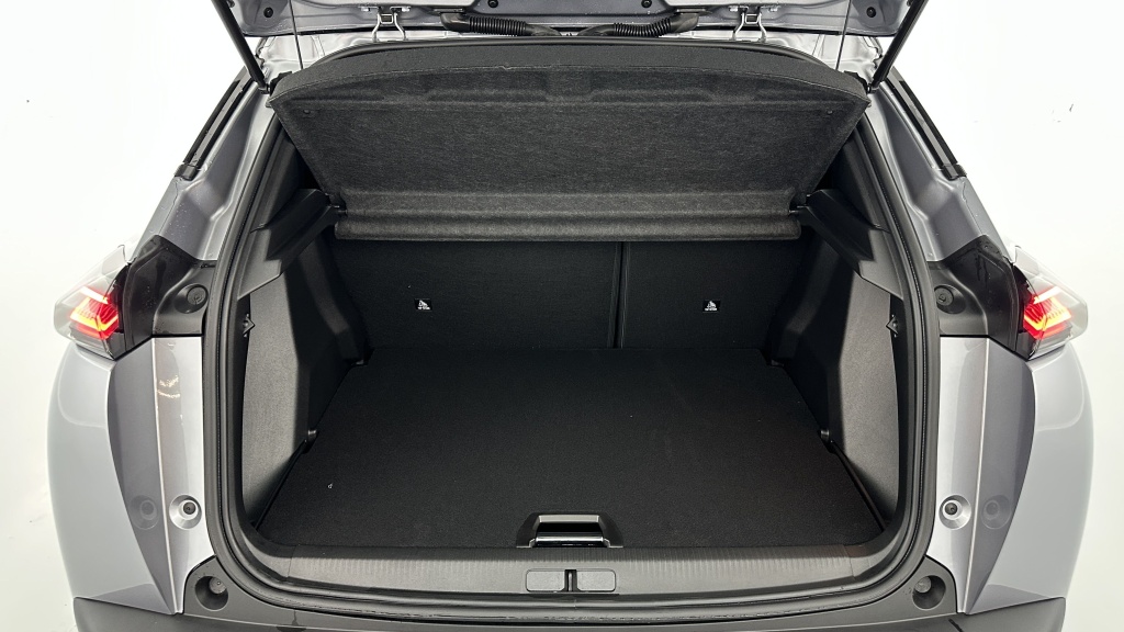 PEUGEOT 2008 1.2 Hybrid 145ch GT e-DCS6 - ref: 8-GLI00010402 - Photo 10