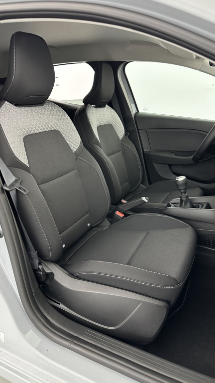 RENAULT Clio V(2) 1.5 Blue dCi 100ch Evolution - ref: 8-GLI00010434 - Photo 17