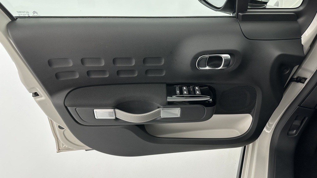 CITROEN C3 III 1.2 PureTech 83ch Shine - ref: 8-GLI00010904 - Photo 12